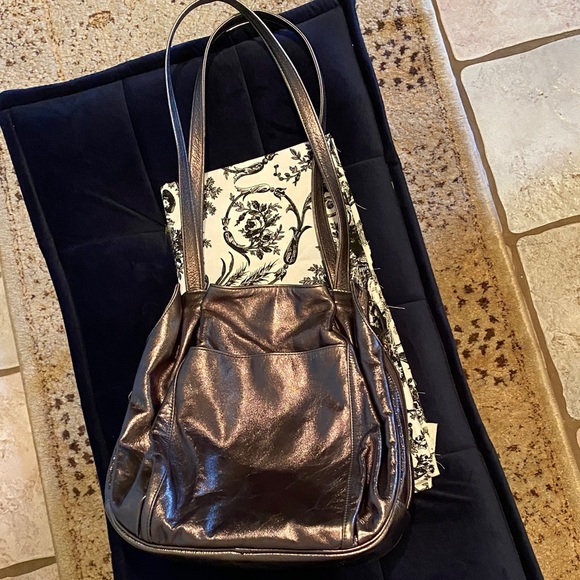 Vintage SAS Made in USA Shimmering Metallic Copper Shoulder Bag - Picture 2 of 8